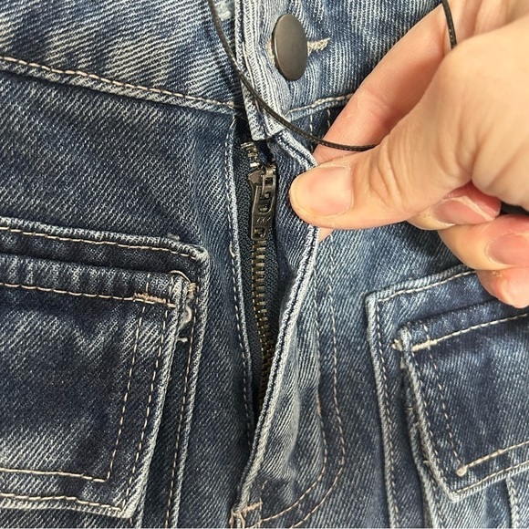 NWT Fashion Nova In My Own Lane Non Stretch Cargo Shorts-Denim - Picture 10 of 16